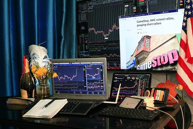 香洲区梅华街道红山社区青少年宣讲生态故事,争当“生态小卫士”